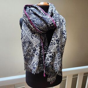 Lucky Brand wool blend shawl scarf